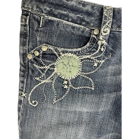 Miss Me Embroidered Denim Jeans Y2K Dark Australian 02 Blue Flap Pockets Size 28 - Picture 7 of 11